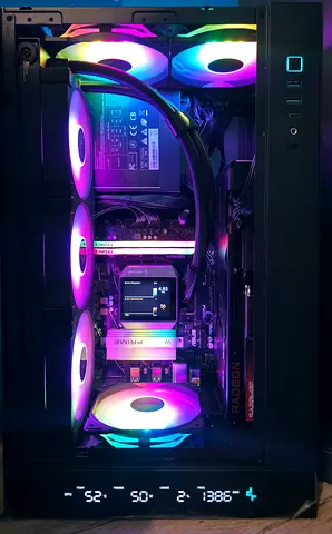High-Performance Gaming PC – Ryzen 7 7800X3D + RX 7800 XT