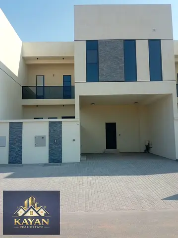 Two-story villa for rent near Umm Al Quwain University, featuring 4 bedrooms, a majlis, and a maid’s room; available at an affordable price with payme