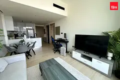 ELEGANT | FULLY FURNISHED | POOL VIEW