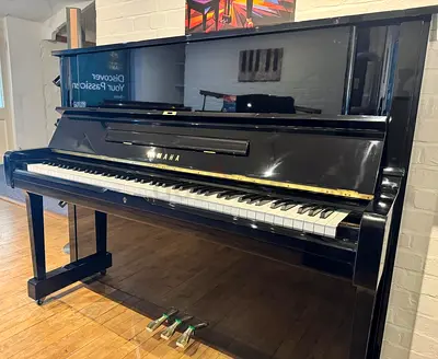 Yamaha YUS1 Upright Piano – Polished Ebony | Japanese Craftsmanship, Premium Sound