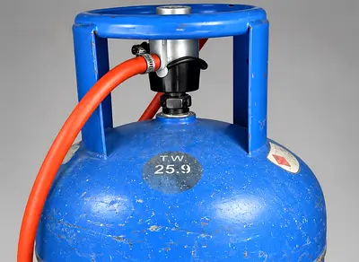 Used Blue LPG Gas Cylinder - 25.9kg (with 50% gas available)