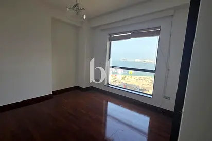 Upgraded | Vacant | Full Sea View