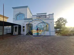 Extra large luxurious Huge 4BR villa with bigg Garden/ parking/maid room
