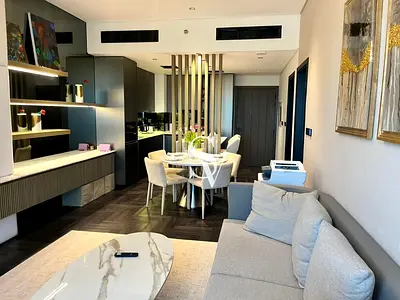 Luxury Furnished 1BR|Upgraded|Bright Layout|Vacant