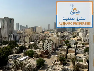 بلكونة باطلالة مفتوحة _ جيم ومسبح وباركينج مجاني _ غرفة ماستر _ موقع مميز بالقرب من جميع الخدمات _ سهل المخرج للشارقة ودبي