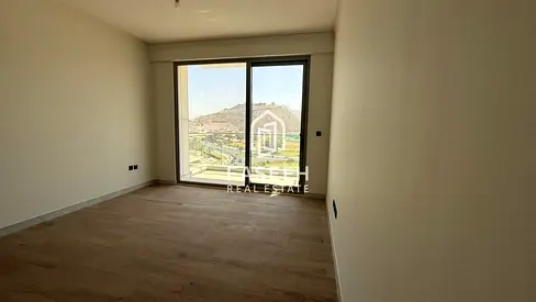 Luxury 3-Bedroom Apartment with Sea View in Khorfakkan Resort