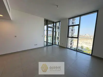 Modern 1BR Apt |