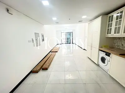 SPACIOUS 2BHK | LARGE BALCONY | NEAR CIRCLE MALL