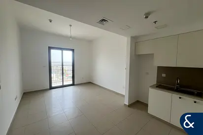 1 Bed | Vacant | Townhouse Views | Spacious