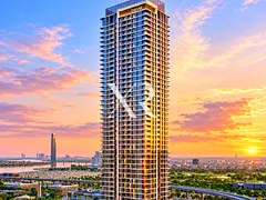 HIGH FLOOR | BRANDED TOWER | FULL CREEK TOWER VIEW