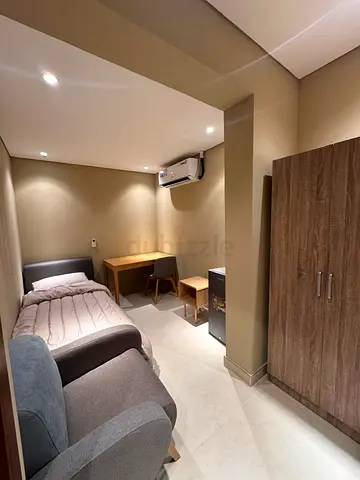 NO COMMISSION - SEMI MASTER ROOM FOR MONTHLY RENT IN JVC DISTRICT 12