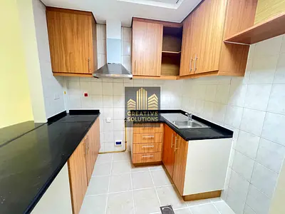 STUDIO WITH BALCONY FOR EXCLUSIVE BACHELOR NEAR TO METRO PRIME LOCATION