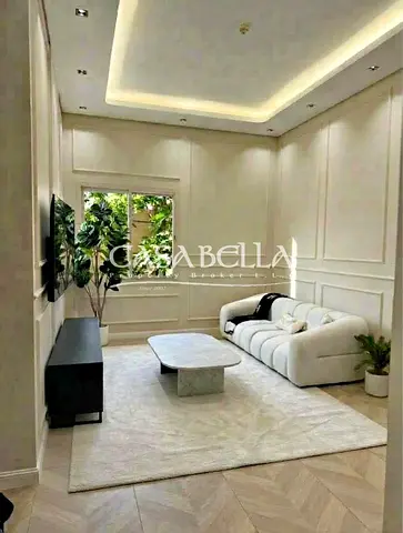 1BHK + Study | Elegantly Renovated | Fully Furnished