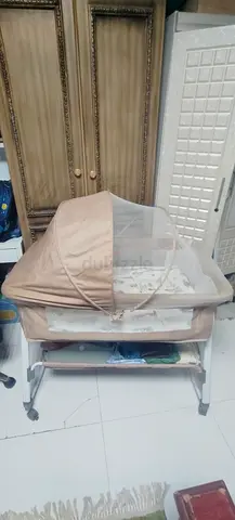 Portable Bassinet/Cradle with Canopy and Storage - Good Condition