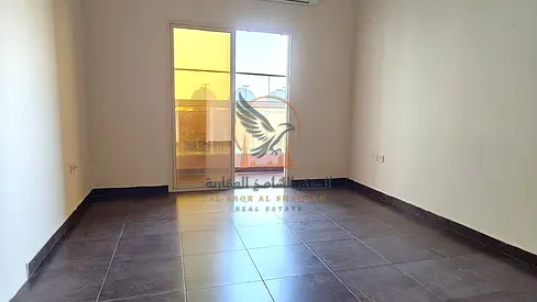شقه غرفتين وصاله وبلكونه مساحه ممتازه وموقع متميز سهل المخرج لدبي والشارقه لايجار السنوي في عجمان