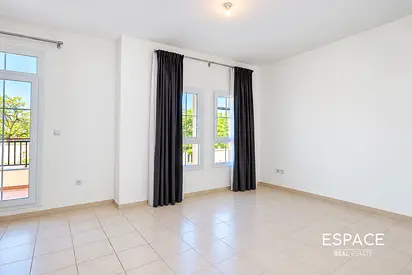 Type 4E | Spacious End Unit | Close to Jess School