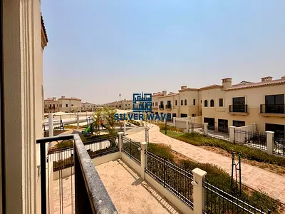 3 BR TownHouse - Maid's Room | Balcony