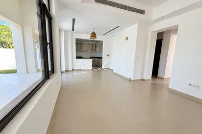 Vacant | Single Row 4BR+Maid | Mira Oasis | Type G