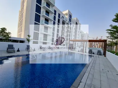 استوديو العرض الساخن متاح للإيجار في أريج