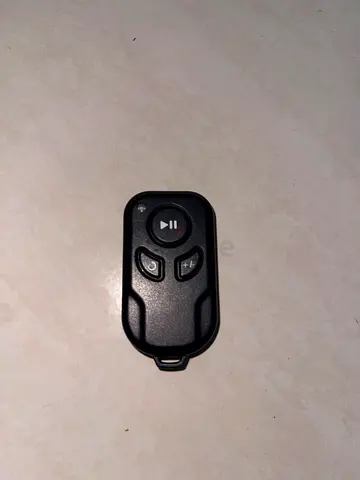 Bluetooth camera/remote shutter controller (compact)