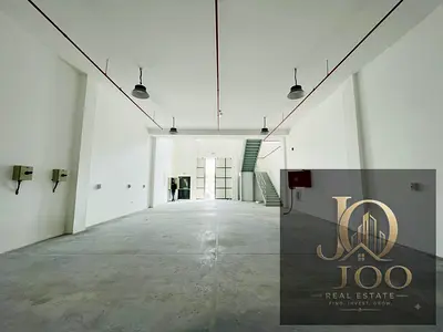 مستودعات جديدة في الجرف 2، مساحة 2,673.67 قدم² وكهرباء 30 كيلوواط.
