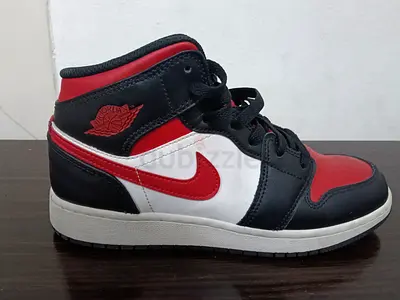 Used Air Jordan 1 Mid - Black/Red/White, Size (please inquire)