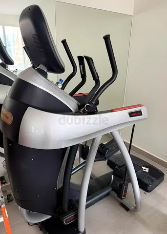 Precor EFX 546i Elliptical Trainer - Good Working Condition