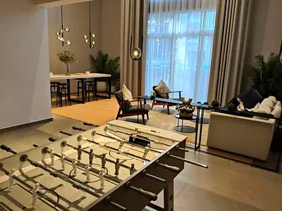 SPACIOUS 2BR | LAUNDRY ROOM | POOL&AMENITIES VIEW