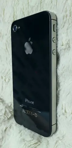 iPhone 4s 32gb original unlocked(black) - used, good working condition
