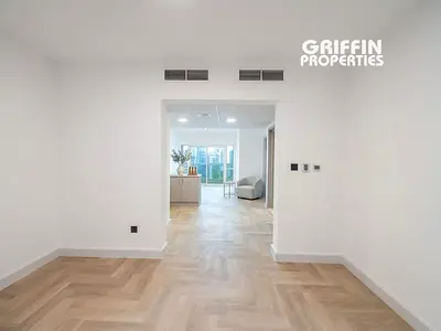 1 BHK | Unfurnished | Near Metro | Marina View