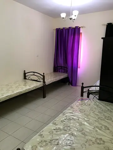 EXECUTIVE SINGLE MALE BEDSPACE AVAILABLE IN INTERNATIONAL CITY READY TO MOVE