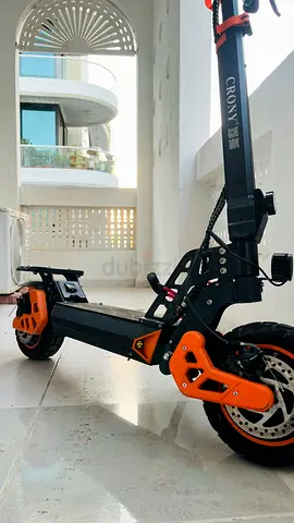 Crony Dual motor E-scooter (70km range in single charge- 60km/hr topspeed)- barely used
