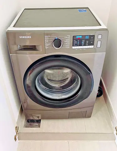 Samsung Front Load Washing Machine -8kg, Excellent Condition