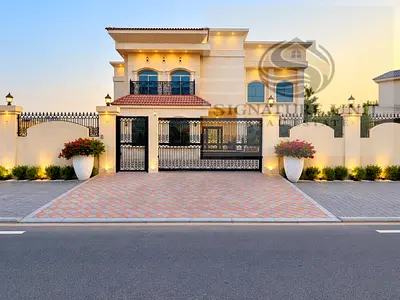 Luxury 5BR Villa with Grand Majlis Near Last Exit