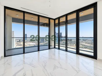 Huge Layout l Waterfront Living | Prime Location