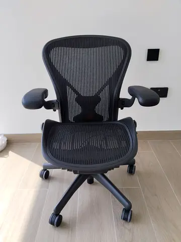 Herman miller Aeron chair size B fully loaded