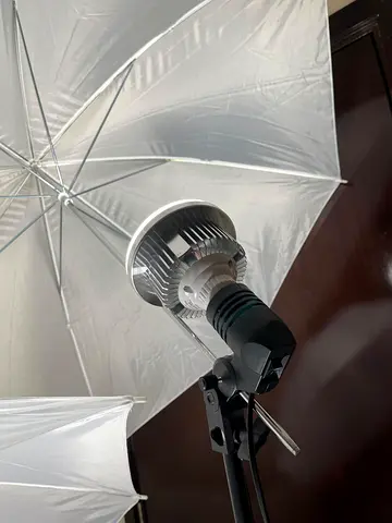 2 * Studio Photography Lighting Kit with Umbrellas and LED Heads