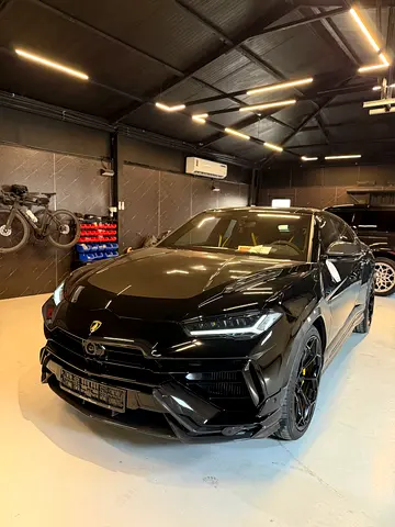 2024 Lamborghini Urus