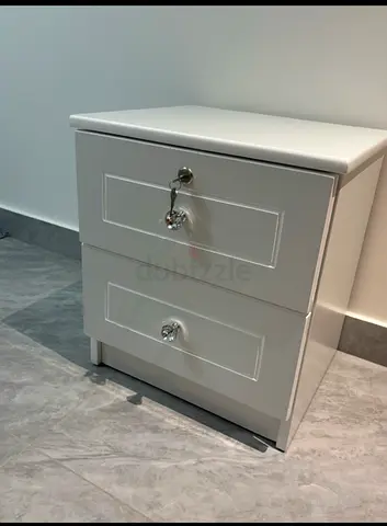 Side table with lock