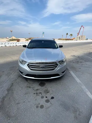 Ford Taurus 2013 GCC Specs