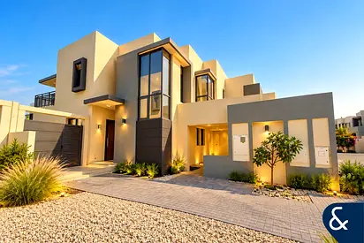 End Unit | Ready To Move | Close To Park