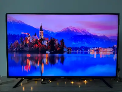 Hisense 55N3000UW is a 55-inch 4K Ultra HD smart LED television.