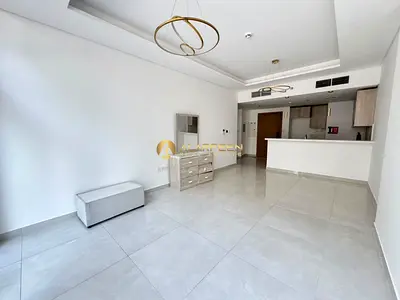 Bright 1BR | Mass Residence | Pool & Gym Access