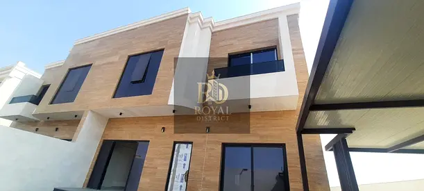 من افضل الصفقات بالحوشى| تملك توين فيلا بسعر فيلا واحدة | 5 غرف ماستر + مجلس | صالتان | غرفة خادمة | تشطيبات فاخرة | تملك حر