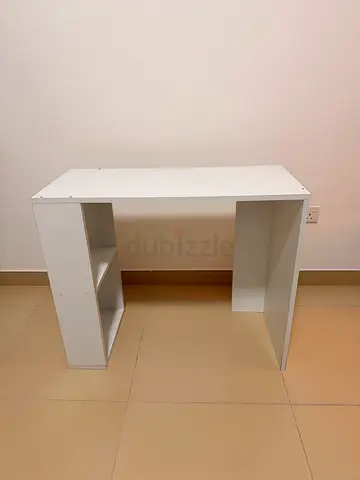 Study table/ chair