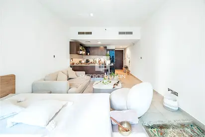 Modern Studio | Full Lake View | Close to Metro