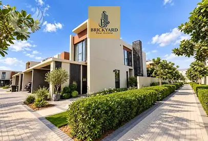 فيلا حديثة من 4 غرف نوم | إمكانية الوصول إلى الحديقة والمسبح | غير مفروشة | Cherrywoods دبي لاند
