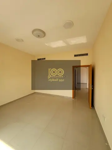 An apartment featuring two rooms and a spacious living area, complete with a balcony and central ai