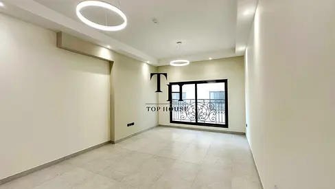 Spacious 2 Bed | Amenities View | Flexible Cheques