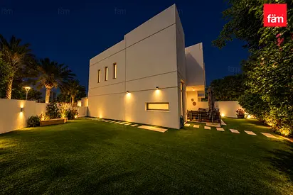 Park Facing | Corner Plot | Available 5th Dec